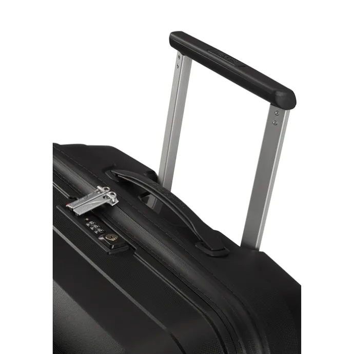 American Tourister Airconic Spinner 67 onyx black