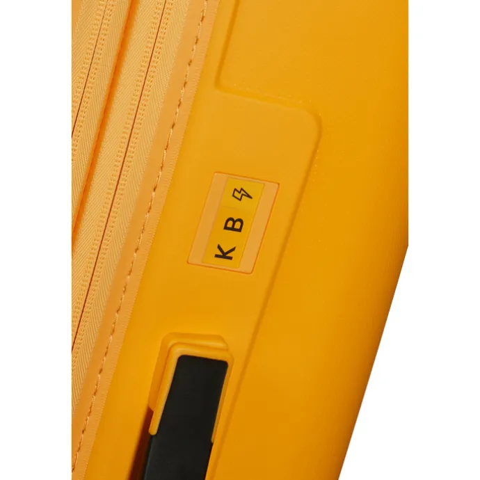 American Tourister Dashpop Spinner 67 Exp golden yellow