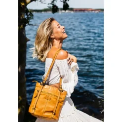 Bear Design Cow Lavato Schoudertas geel