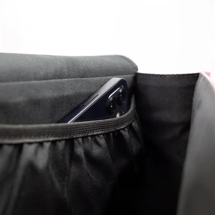 Bold Banana Beyond Bold Crossbody obsidian