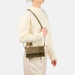 Burkely Cool Colbie Crossbody Flap olive