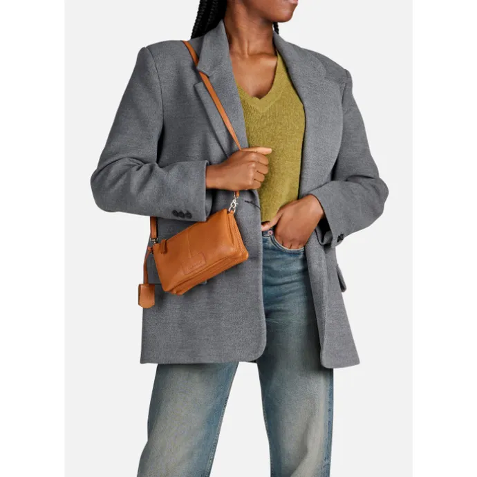 Burkely Soft Skylar Triple Pocket Zip natural nude