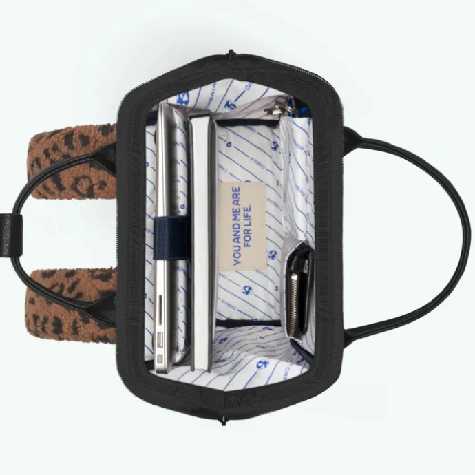 Cabaia Adventurer Bag Small gaya