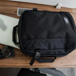 CabinZero Classic 28L Ultra Light Cabin Bag Tech absolute black