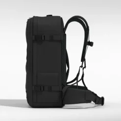 CabinZero Classic Pro 42L absolute black