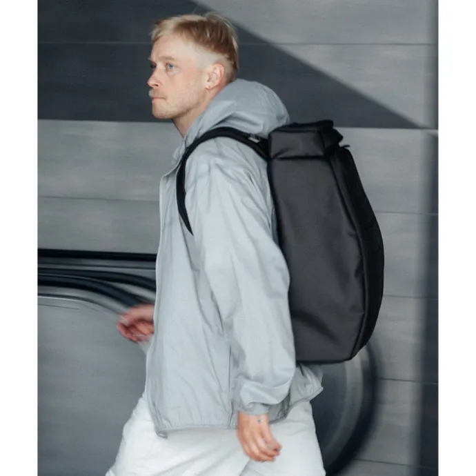 Db Journey Hugger Backpack 30L blue hour