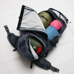 Fjallraven Abisko Trek 48 M-L black