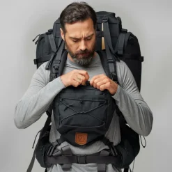 Fjallraven Kajka 75 S/M coal black