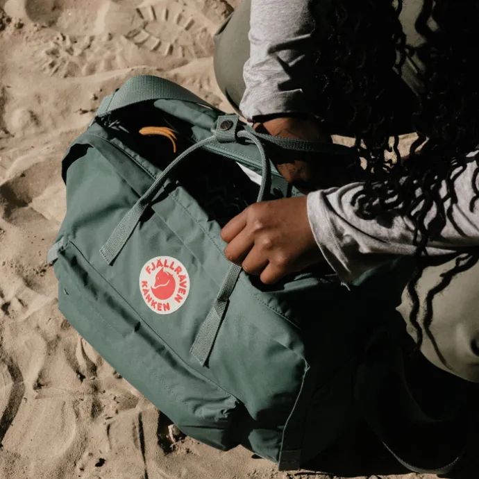 Fjallraven Kanken Weekender frost green