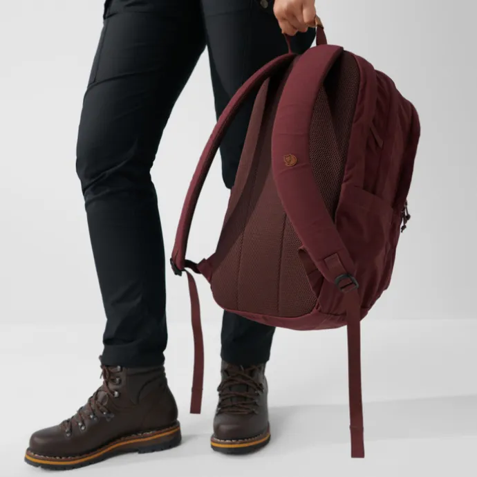 Fjallraven Raven 28 dark olive