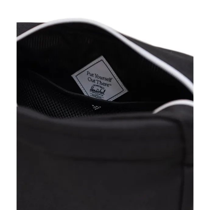 Herschel Supply Co. Chapter Small Travel Kit black