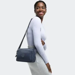 Kipling Abanu M signature emb