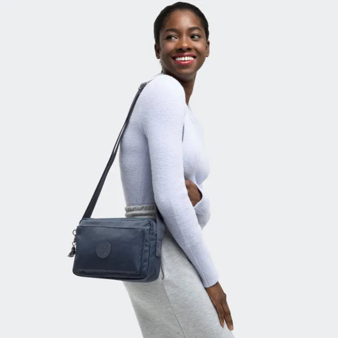 Kipling Abanu M signature emb