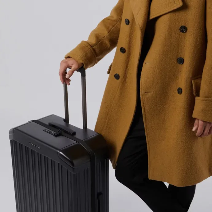 Piquadro PQ-Light Large Trolley matt black