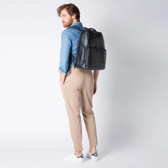 Piquadro Urban Fast-check PC Backpack with iPad Compartment grey-black