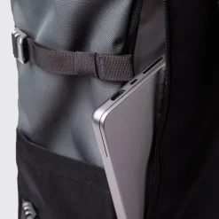 Sandqvist Icon Rolltop Backpack L multi dark with black leather