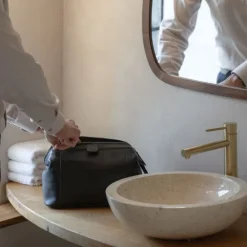 The Chesterfield Brand Biassa Toilet bag black