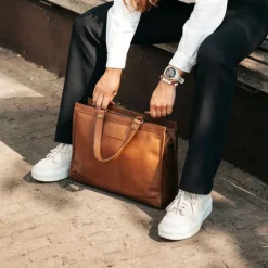 The Chesterfield Brand Manly Shopper cognac