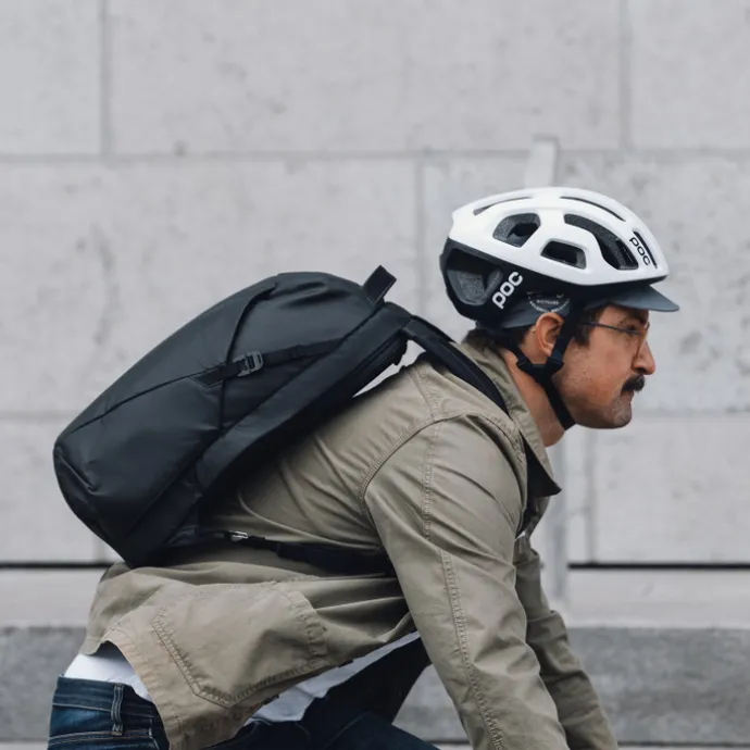 Thule Tact Backpack 21L black