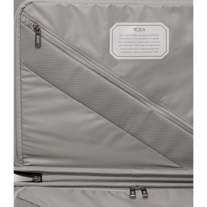 TUMI 19 Degree Lite International Carry-On black graphite