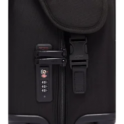 TUMI Alpha Garment 4 Wheel Carry-On black