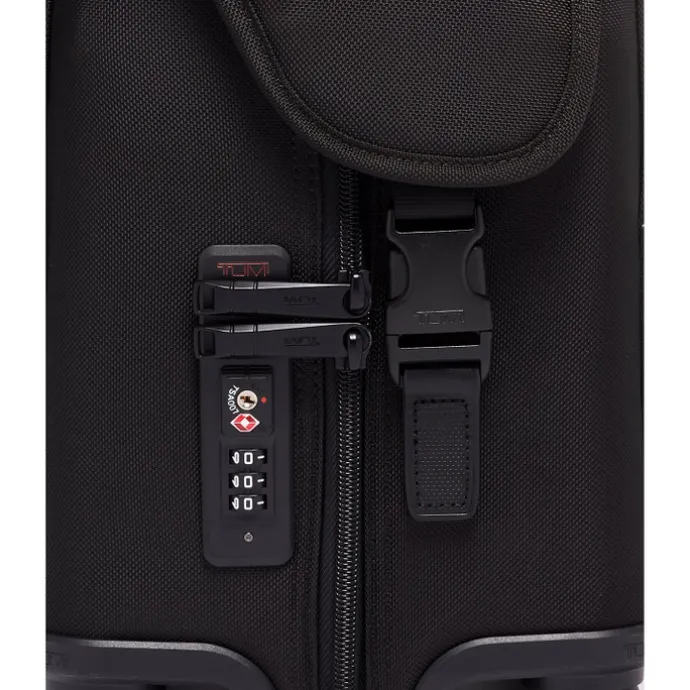 TUMI Alpha Garment 4 Wheel Carry-On black