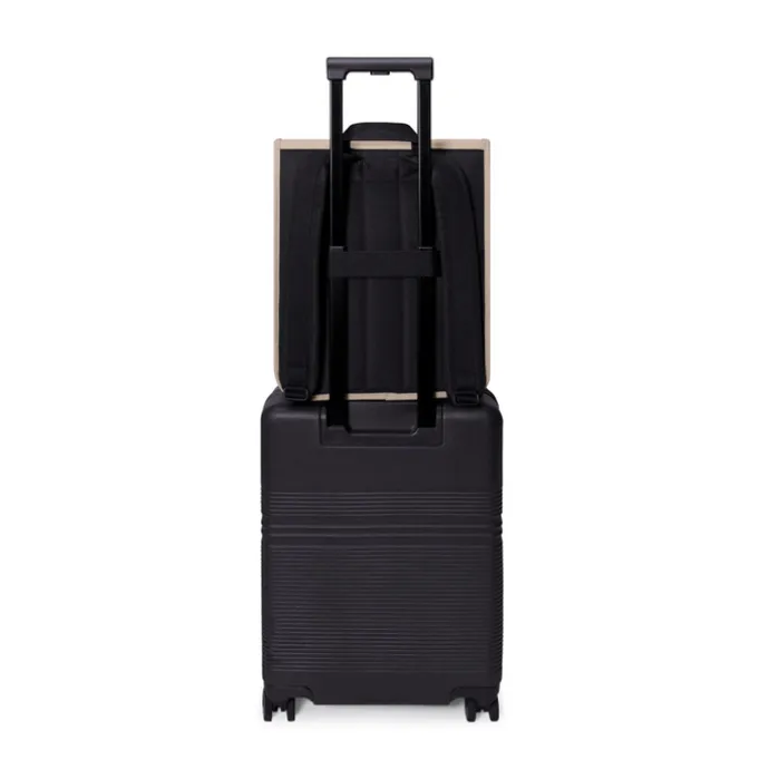 Ucon Acrobatics Kumo Medium Lotus Infinity sand