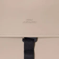 Ucon Acrobatics Kumo Medium Lotus Infinity sand