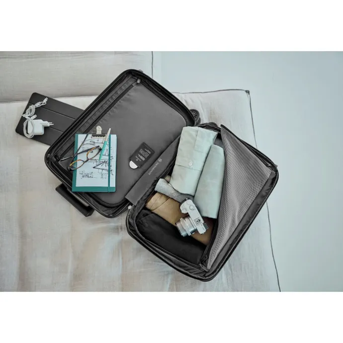 Victorinox Airox Advanced Frequent Flyer Carry-On stone white