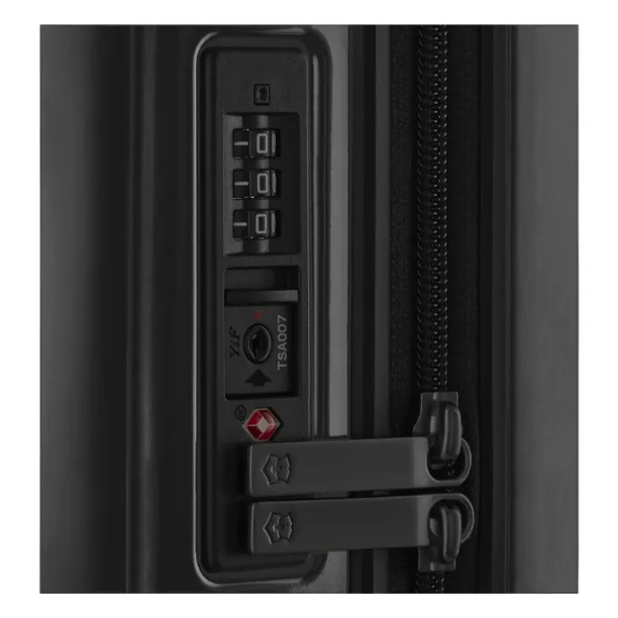 Victorinox Airox Global Hardside Carry-On black