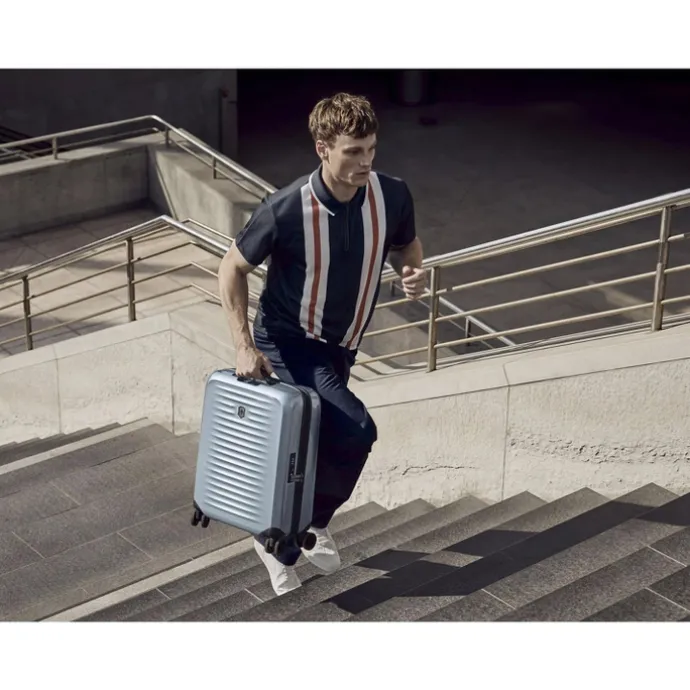 Victorinox Airox Global Hardside Carry-On silver