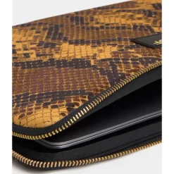 Wouf Boa Laptop Sleeve 15-16