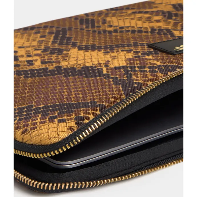 Wouf Boa Laptop Sleeve 15-16" multi