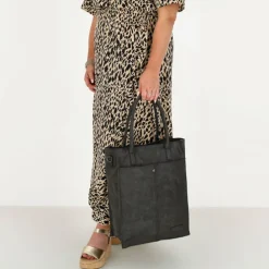 Zebra Trends Cynthia Shopper black
